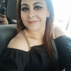 Meet your Posher, Adriana